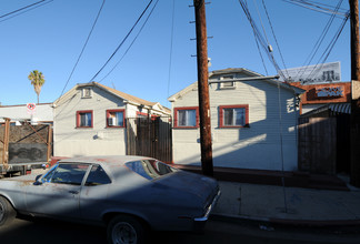 1321 W 12th Pl in Los Angeles, CA - Building Photo - Other