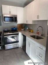 233 Lafayette St, Unit 15 in Salem, MA - Foto de edificio - Building Photo