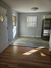 110 McKinney Rd in Asheville, NC - Foto de edificio - Building Photo