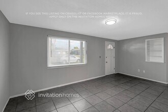 3736 Moog Rd in Holiday, FL - Building Photo - Building Photo