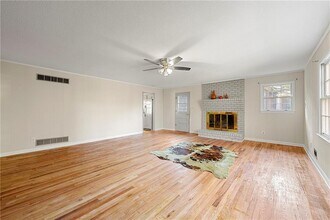 552 Duke Dr in Marietta, GA - Building Photo - Building Photo