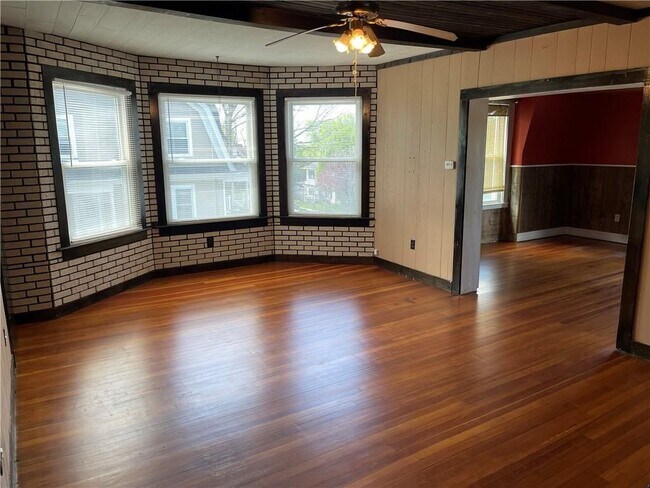 51 Summer St in Westerly, RI - Building Photo - Building Photo