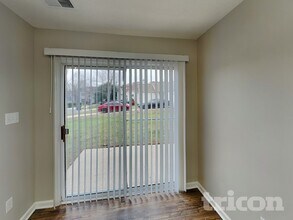 11123 White Stag Dr in Charlotte, NC - Building Photo - Building Photo