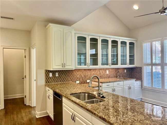 14 Sparnel Rd in Savannah, GA - Building Photo - Building Photo