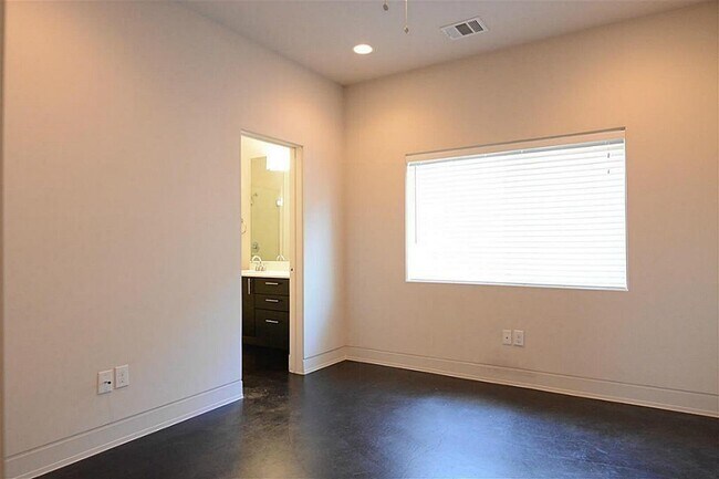 4708 Crawford St in Houston, TX - Building Photo - Building Photo