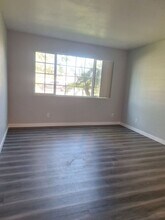 1186 E Lugonia Ave-Unit -06 in Redlands, CA - Building Photo - Building Photo