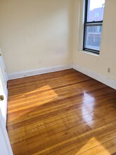 32 Symphony Rd, Unit 604 in Boston, MA - Building Photo - Building Photo