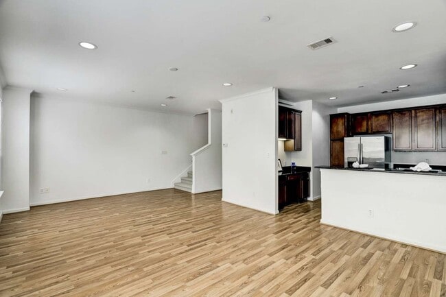 property at 3001 Murworth Dr