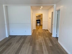 327 Laurel St in San Diego, CA - Building Photo - Building Photo