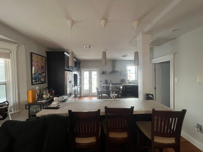 733 E 3rd St, Unit #3 in Boston, MA - Building Photo - Building Photo