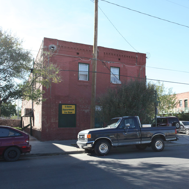 907 Chihuahua St in El Paso, TX - Building Photo - Building Photo