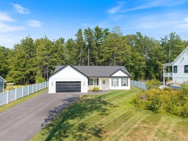 9 Bouchard Ct