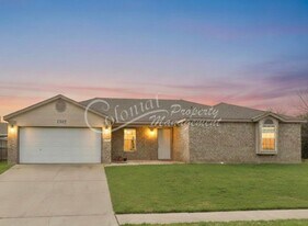2302 Gallop Dr in Killeen, TX - Building Photo