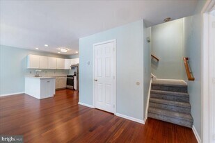 6306 Spruce Mill Dr in Yardley, PA - Building Photo