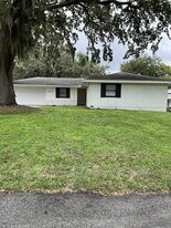 4038 Doral in Winter Haven, FL - Building Photo