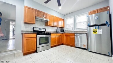 19 Mechanic St in Millburn, NJ - Building Photo - Building Photo