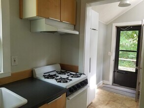 980 Careswell St in Marshfield, MA - Foto de edificio - Building Photo