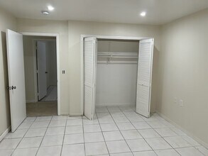 2217 SE 4th St in Boynton Beach, FL - Foto de edificio - Building Photo