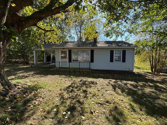 120 Liberty Ave in Shenandoah, VA - Foto de edificio - Building Photo