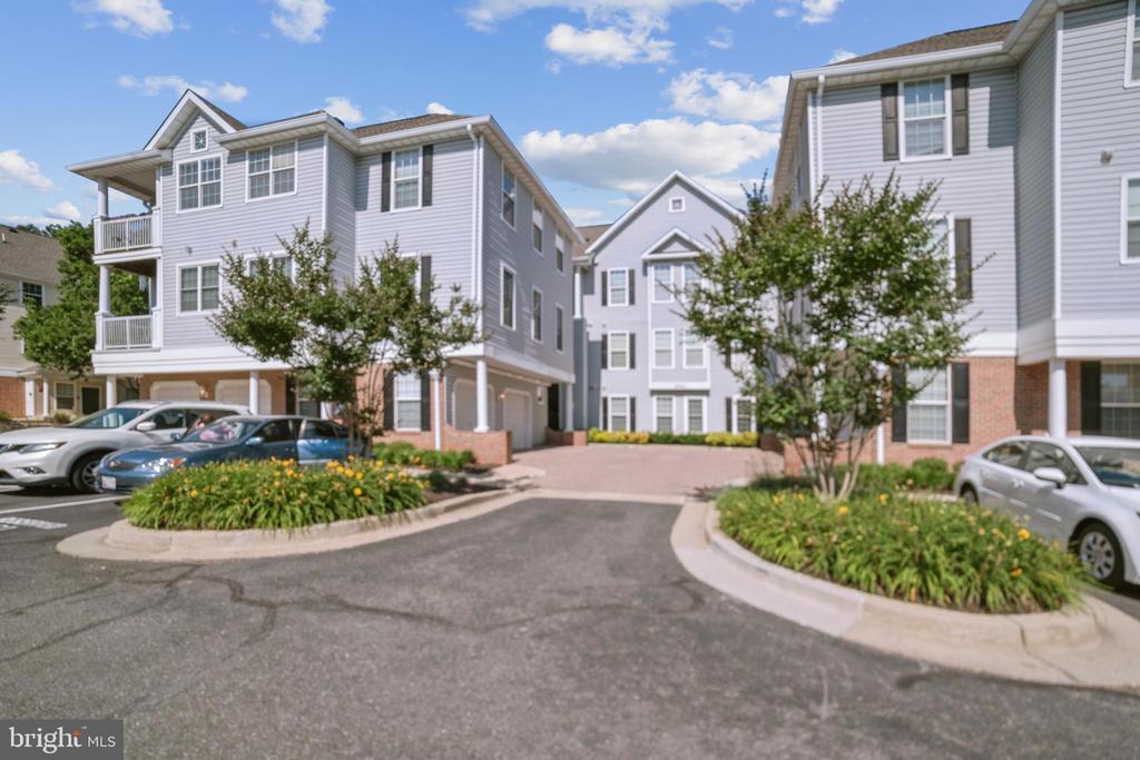 12709 Found Stone Rd in Germantown, MD - Building Photo