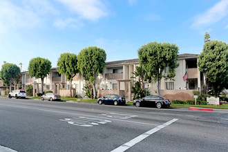 Arizonian Apartments in Downey, CA - Building Photo - Building Photo