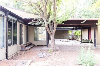 319-323 Taylor Ave in Moscow, ID - Building Photo - Building Photo
