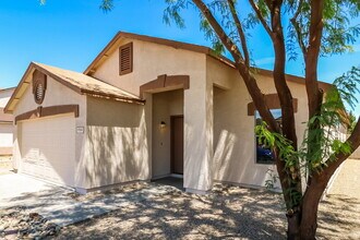 11522 W Wethersfield Rd in El Mirage, AZ - Building Photo - Building Photo