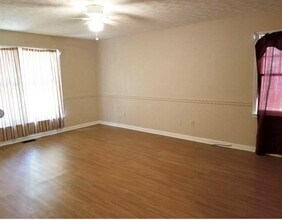 771 Lord Rd in Commerce, GA - Building Photo - Building Photo