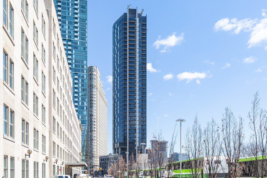 Backstage On The Esplanade in Toronto, ON - Building Photo