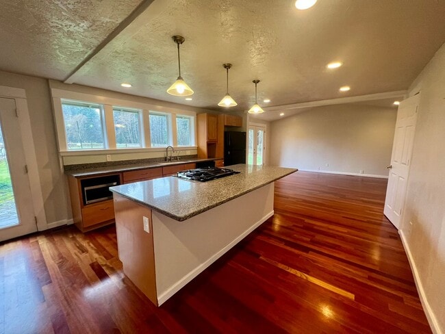 2027 26th Ave NW in Olympia, WA - Building Photo - Building Photo