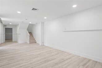 600 NE 27th St in Miami, FL - Building Photo - Building Photo