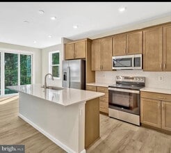 2889 White Tail Dr in Locust Grove, VA - Building Photo - Building Photo