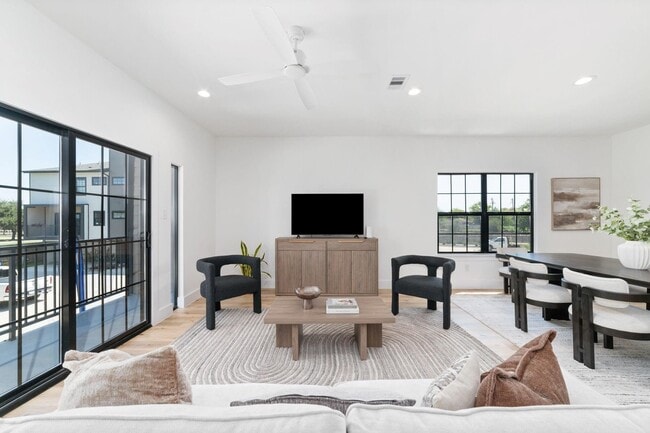 property at 11936 N Hoa Sen Cir