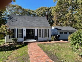 116 Cambon Ave in Saint James, NY - Building Photo