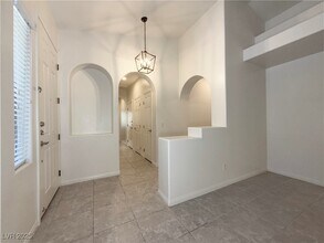 64 Island Course Ave in Las Vegas, NV - Building Photo - Building Photo