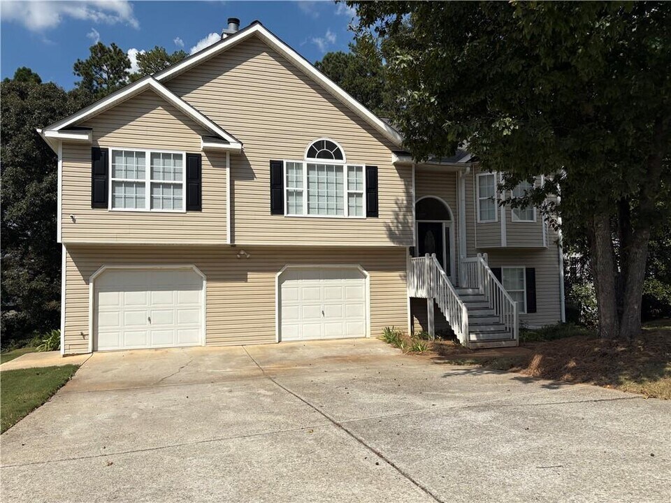 149 Northridge Ln in Dallas, GA - Building Photo
