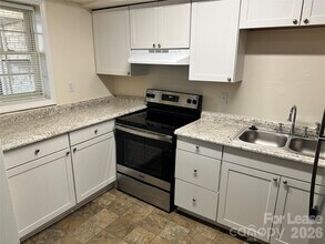 920 McAlway Rd in Charlotte, NC - Building Photo - Building Photo