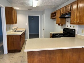 12827 Hill Branch Dr in Houston, TX - Building Photo - Building Photo