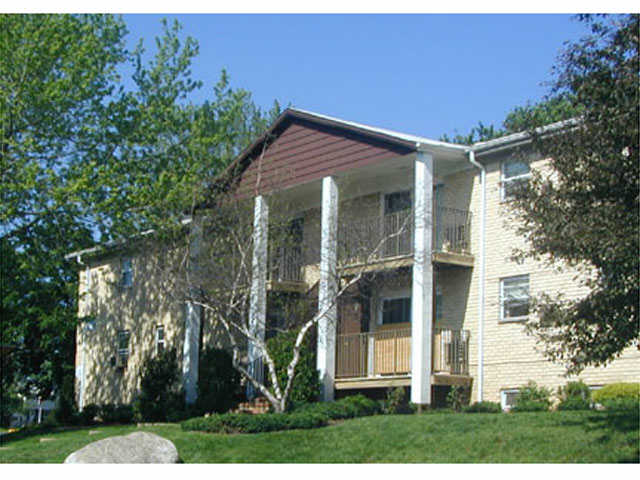 Carteret Gardens in Carteret, NJ - Foto de edificio