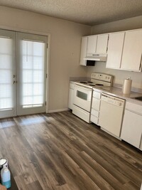 1227 Wyoming Ave, Unit Apt. 1 photo'