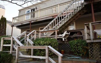 4 Leeward Cove in Bayville, NY - Building Photo - Building Photo