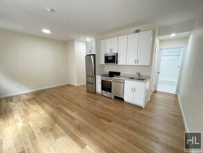 WEST 56 STREET in New York, NY - Building Photo - Building Photo