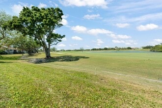 2017 Skimmer Ct in Clearwater, FL - Building Photo - Building Photo