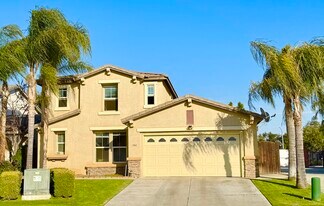 1304 Torulosa Dr in Bakersfield, CA - Building Photo