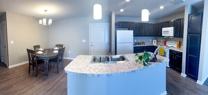 Magnolia Villas in Tifton, GA - Building Photo - Building Photo