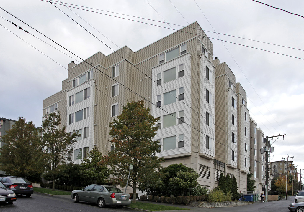 Alderview - 300 11th Ave in Seattle, WA - Foto de edificio