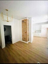 1716 Brewster Ave in Cincinnati, OH - Building Photo - Building Photo