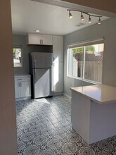 1564 Santa Ynez St in Ventura, CA - Building Photo - Building Photo