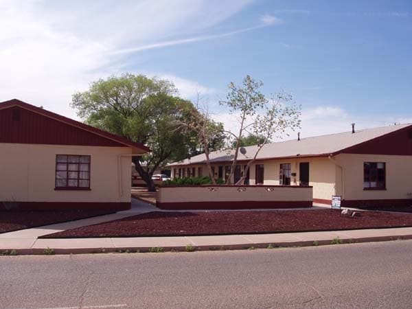 730 2nd St in Grants, NM - Foto de edificio