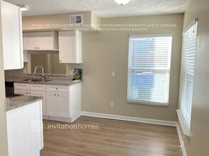 1037 Whittier Cir in Oviedo, FL - Building Photo - Building Photo